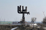 Російські окупанти знищили меморіал пам’…