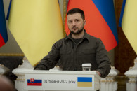 Зеленский поехал в Молдову на саммит: чт…