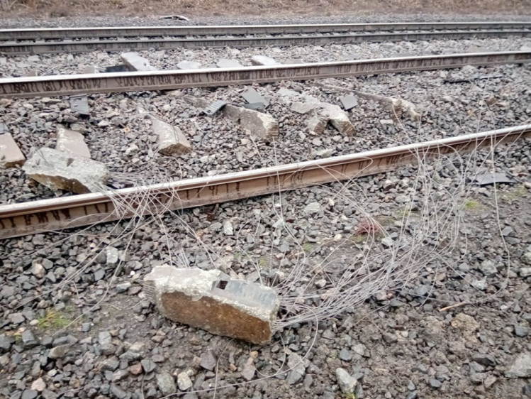Через залізничну аварію між Запоріжжям і Дніпром можливі затримки щонайменше сімох поїздів