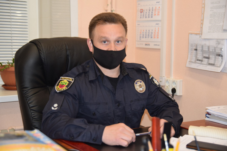 Начальника отдела управления патрульной полиции Запорожской области майор полиции Дмитрий Алдошин
