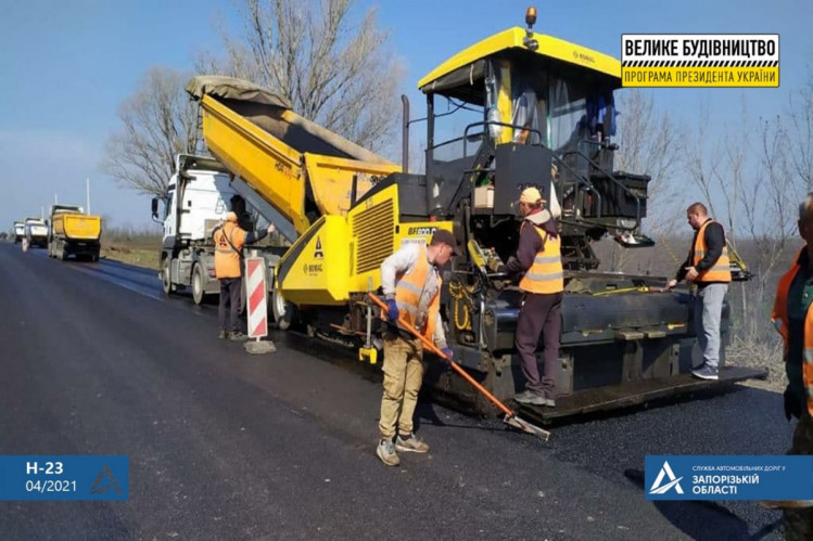 У Запорізькій області добігає кінця ремонт траси на Нікополь