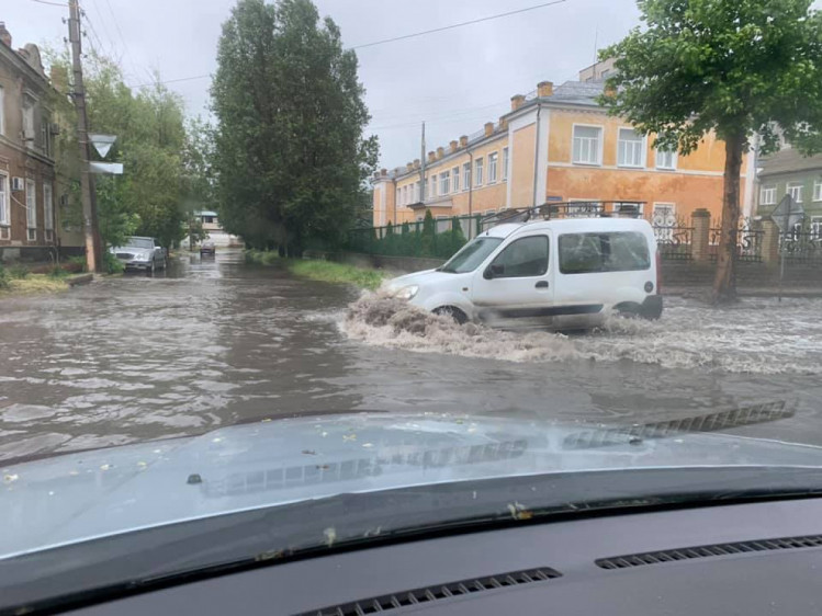 Дожди затопили Бердянск