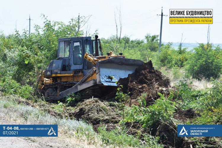 В Запорожской области дорожники начали ремонт еще одной межобластной дороги