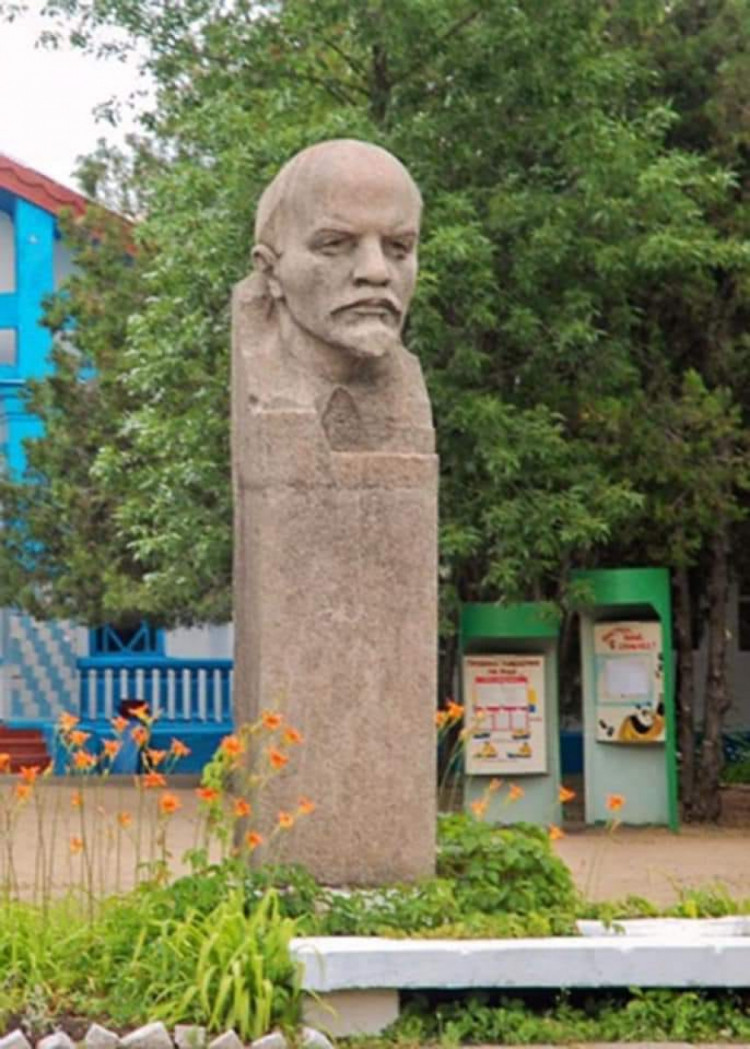 На Запоріжжі застоявся ще один Ленін