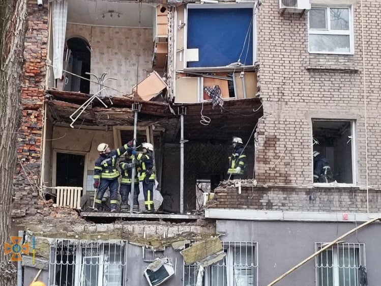 Последствия взрыва газа в запорожском доме